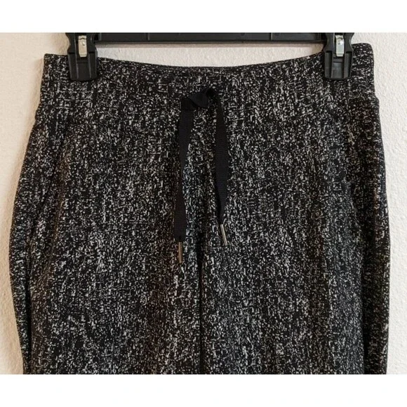 Women's Lululemon Ready To Rulu Pant Running Luon Jacquard Black White Size 4 - Picture 4 of 12